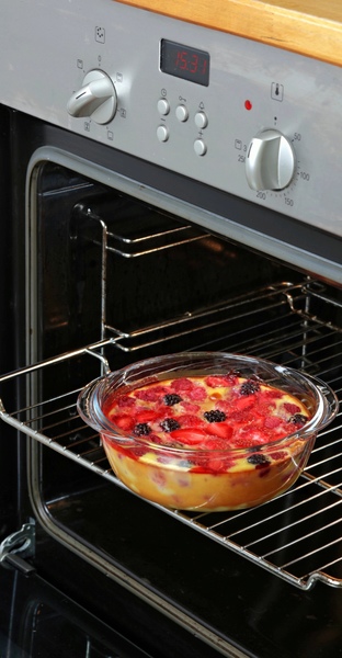 Форма с/к PYREX CK&HT форма д/запік.кругл26х23х8см(2.3л)з фіксат.кр. (208PH00/7646)